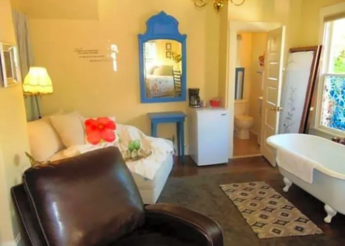 Maple Leaf Hotel Elsah